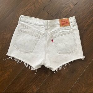 Levi’s 501 light blue wash denim 29